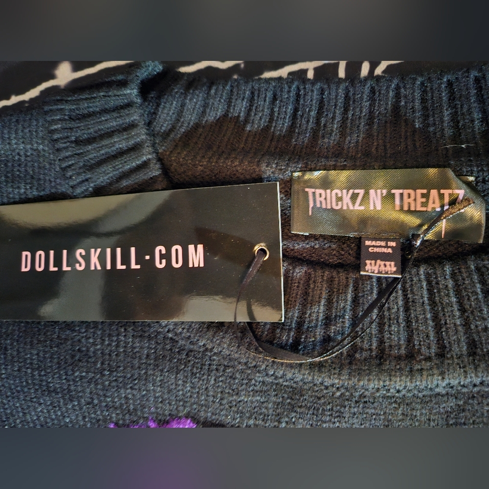 Trickz N' Treatz Witchy Kitten Sweater - Picture 4 of 13